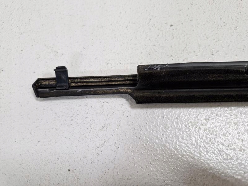 фото №6, Toyota matrix 2 ii e140 молдинг уплотнитель дверь правый задняя правая задняя