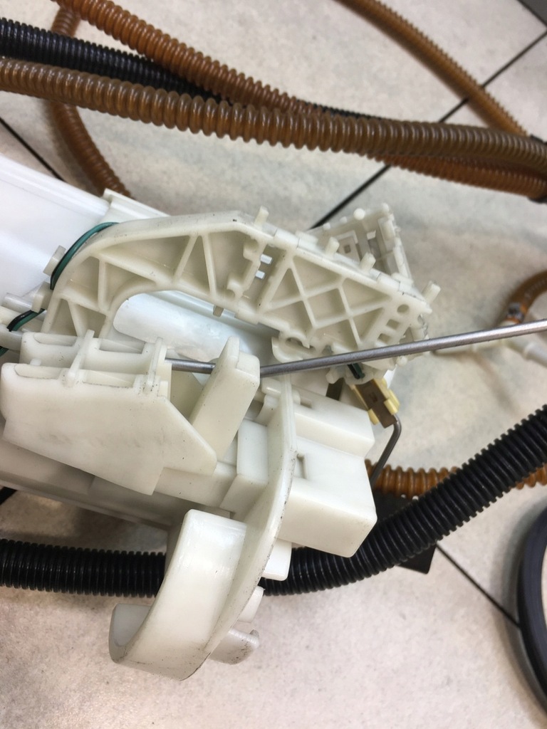 фото №8, Насос пального поплавок vw phaeton 3.2 v6 3d0919679a