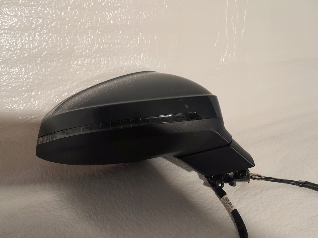 фото №1, Audi a4 b9 зеркало наружное правое полный 13pin