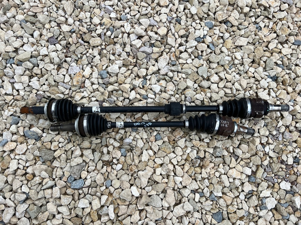 фото №1, Toyota yaris ii 1.0 vvti приводной вал левая перед