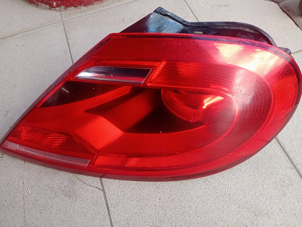 фото №1, Лампа задняя правая vw beetle 2011-18