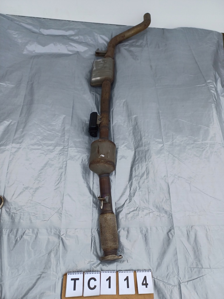 фото №13, Mercedes w177 w247 гасник середній фільтр cząster твердих