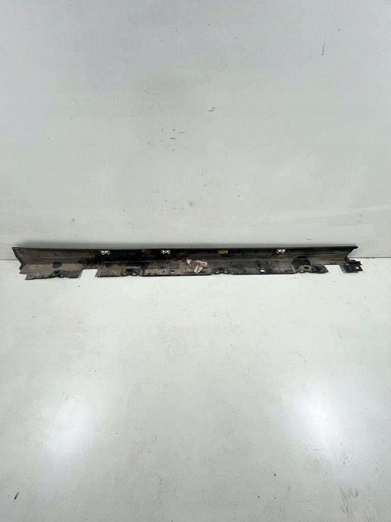 фото №11, Mercedes glb w247 x247 молдинг накладка порог порог левая