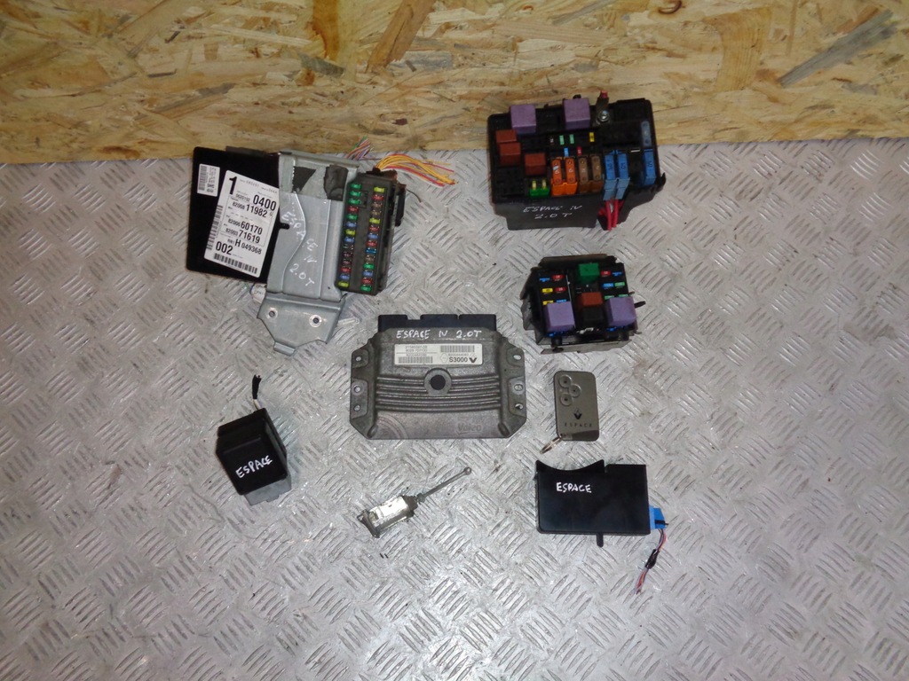 фото №1, Бортовой компьютер набор стартовый иммобилайзер renault espace iv lift 2.0 t 8200444586