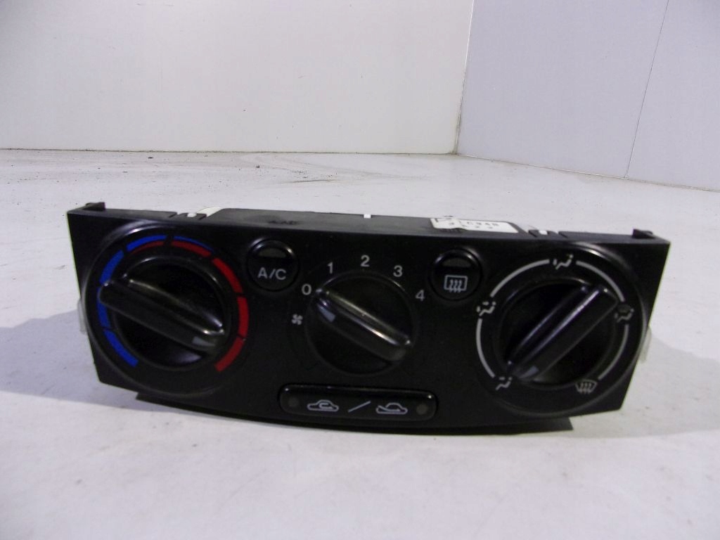 фото №1, Mazda mpv ii панель управление обдув