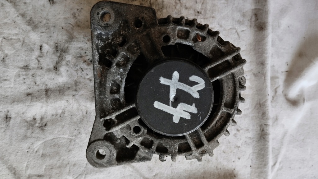 Генератор renault megane scenic 2 clio 3 1.5 dci 8200360480 0124425029 Оригинал