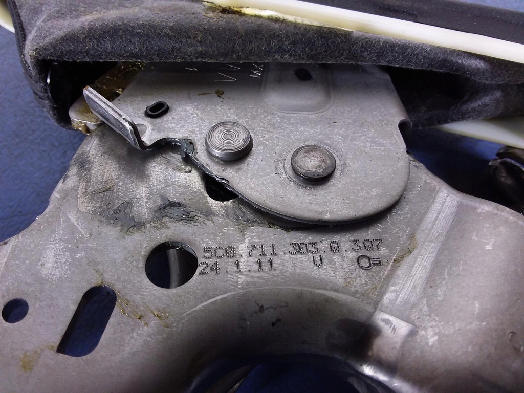 фото №4, Vw jetta vi рычаг тормоза ручного 5c0711465b