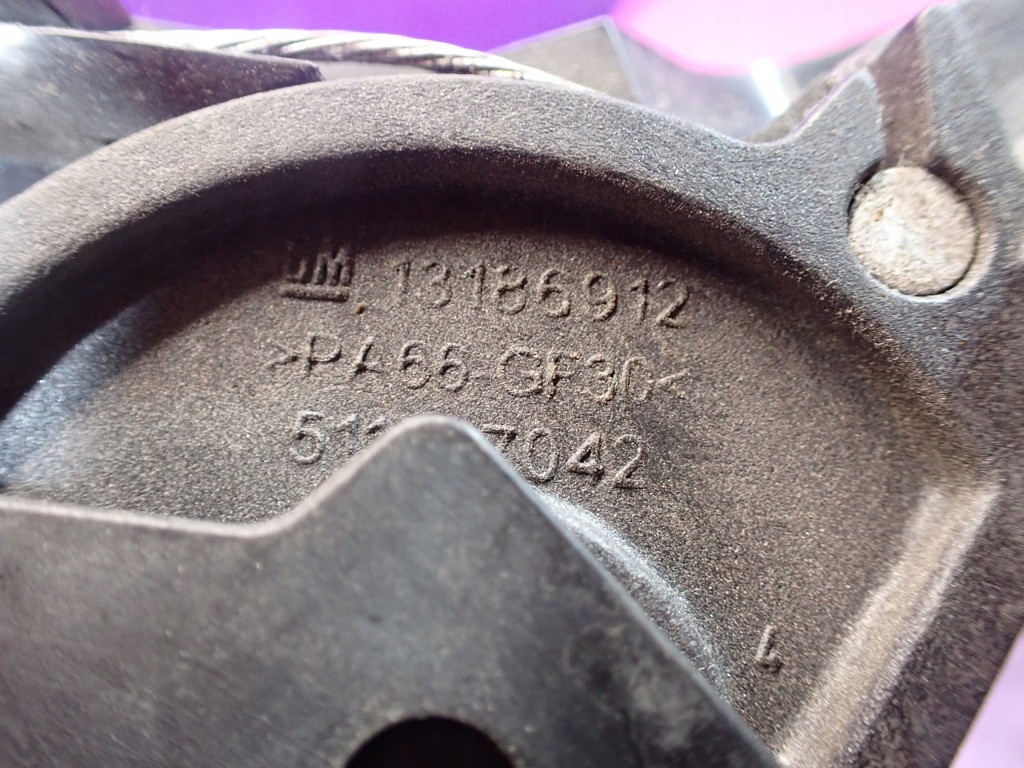 Adam 12- рычаг ручка открывания капот 13186909 Оригинал