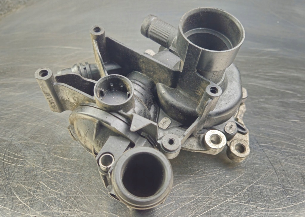 Citroen berlingo 1.5 blue hdi насос води z16001023 z1200441 9825002180 в Україні