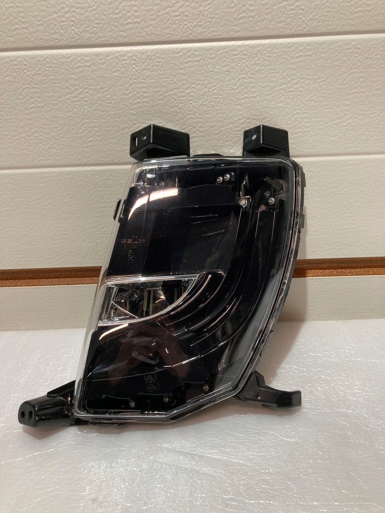 фото №1, Противотуманная фара левый передний tesla s cornering