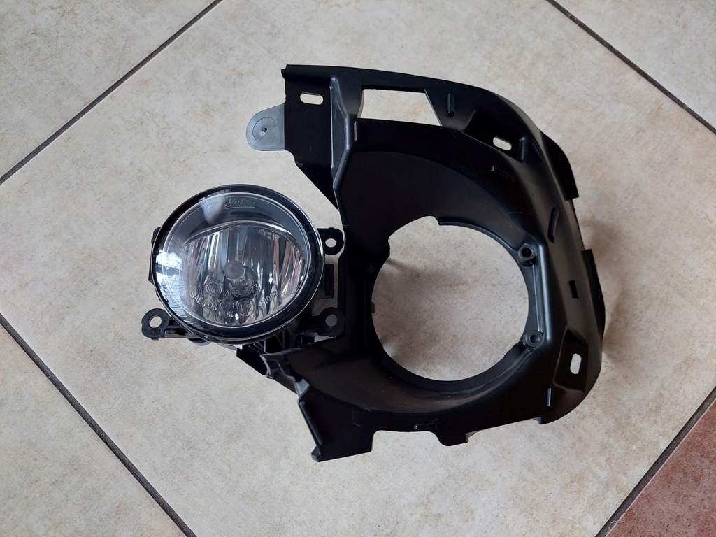 фото №3, Протитуманна фара - рамка протитуманної фари - renault trafic iii 2015