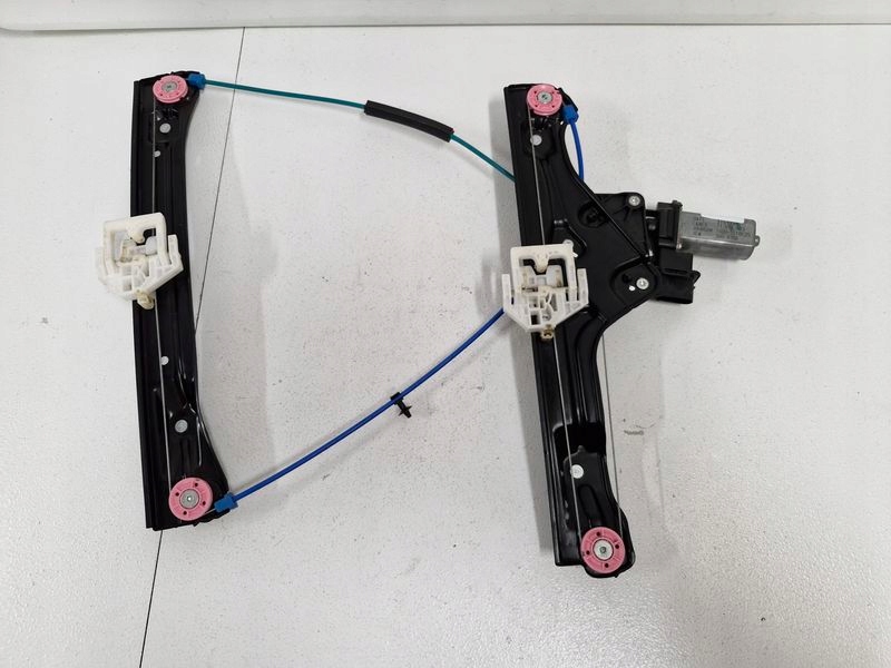 фото №6, Mini cooper f55 подъемник механизм стекло правый перед 5 pin 7320278