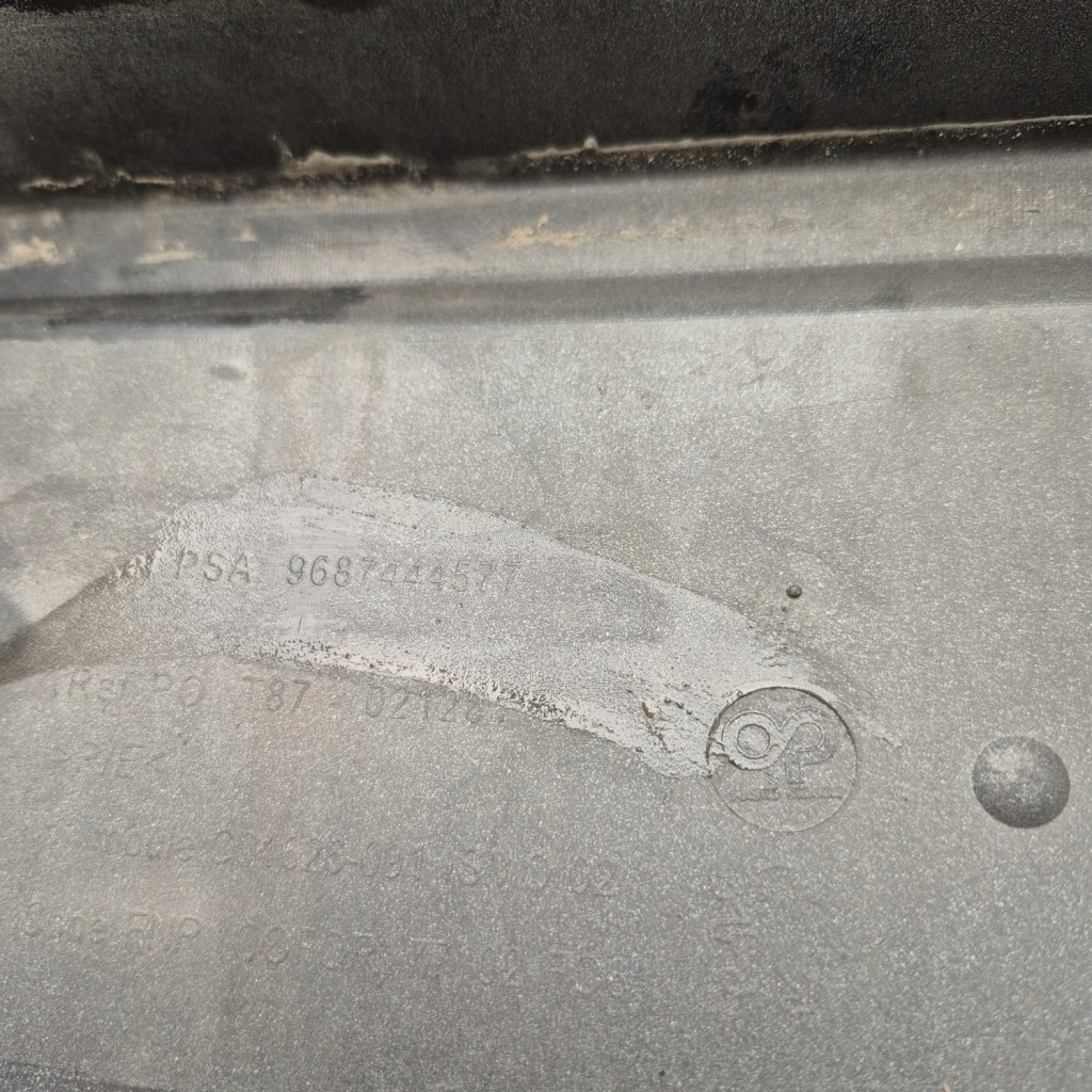 фото №14, Peugeot 5008 i 09-13 бампер перед передній pdc 9687444577