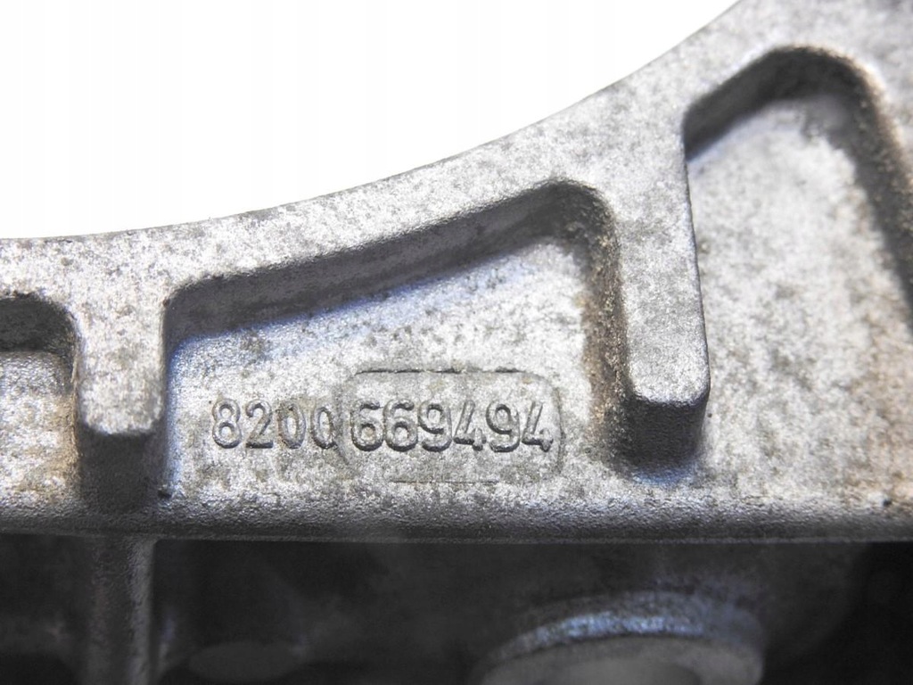 фото №6, Кронштейн основание генератора renault twingo ii 1.5 dci 8200669494