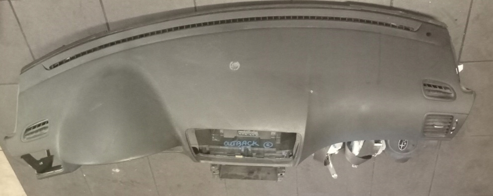 фото №1, Subaru legacy iv 03- панель приладів приладова подушка безпеки подушки безпеки ремені