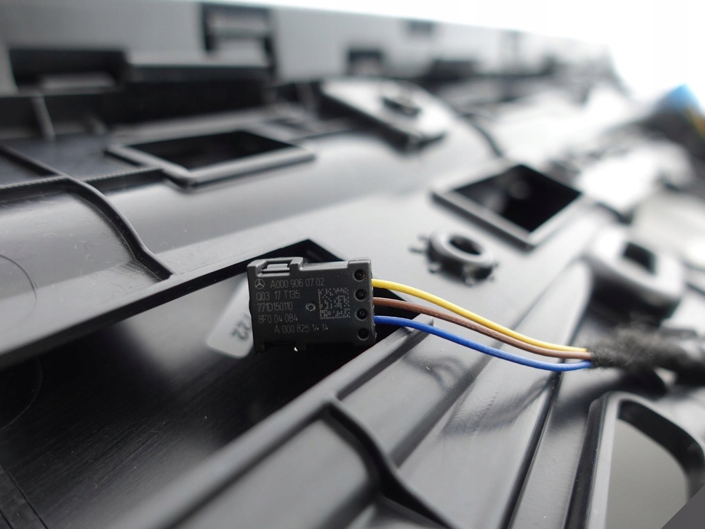 фото №9, Mercedes glc x253 c253 обивка обшивка правая задняя