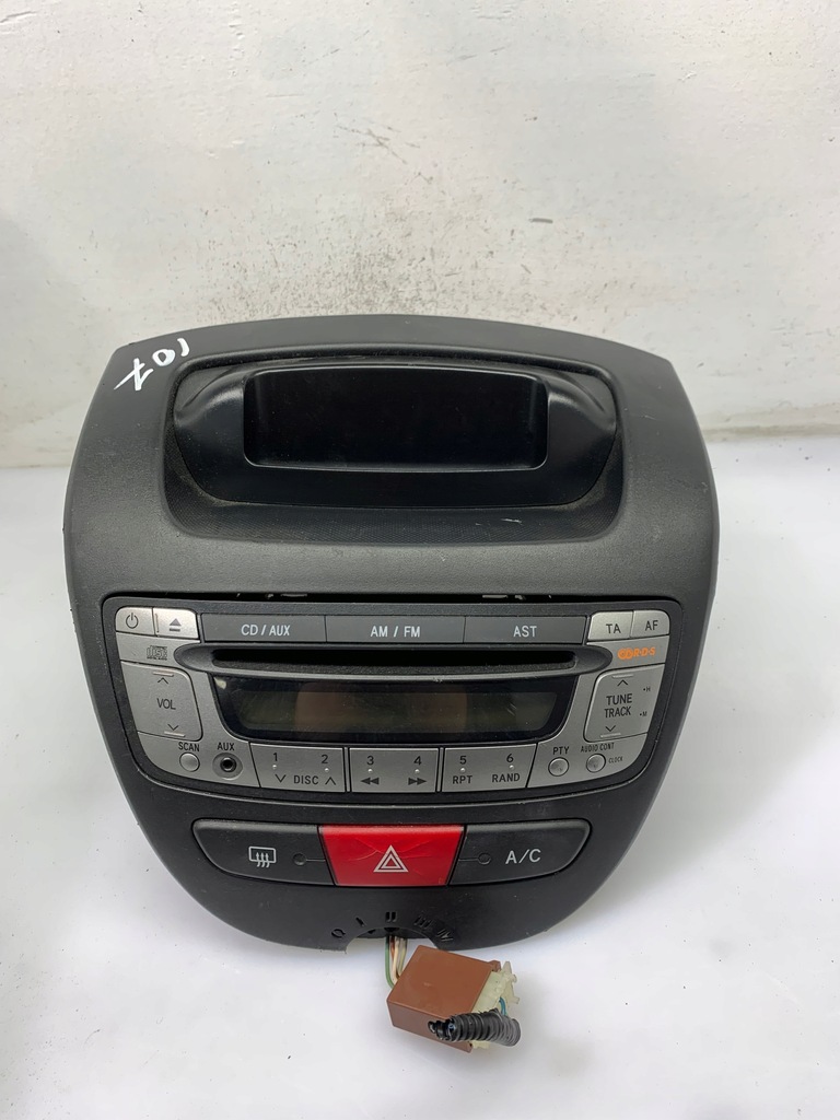 фото №1, Радио радиопроигрыватель toyota aygo