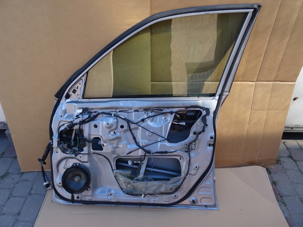 фото №2, Subaru forester iii двері праве перед