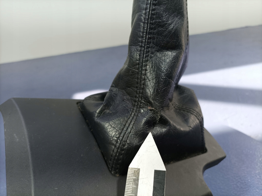 фото №8, Toyota rav4 iii lift важіль домкрат вибірник перемикання передач механічна коробка передач 6b