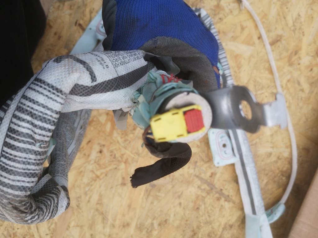 фото №3, Alfa romeo stelvio шторка безпеки ліва