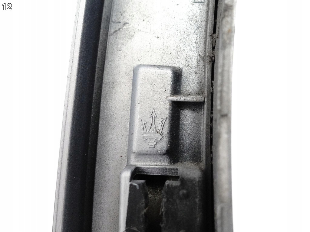 Maserati grecale trofeo m182 22- молдинг захист накладка крила права задній в Україні