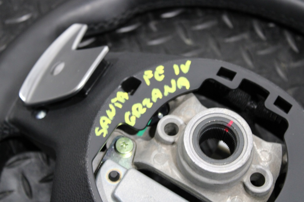 Руль мультифункция лепестки переключения hyundai santa fe santafe 4 iv 18-20 Цена