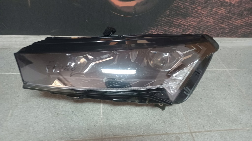 фото №1, Skoda enyaq левая лампа перед full led фара 5lb941015a d158dz