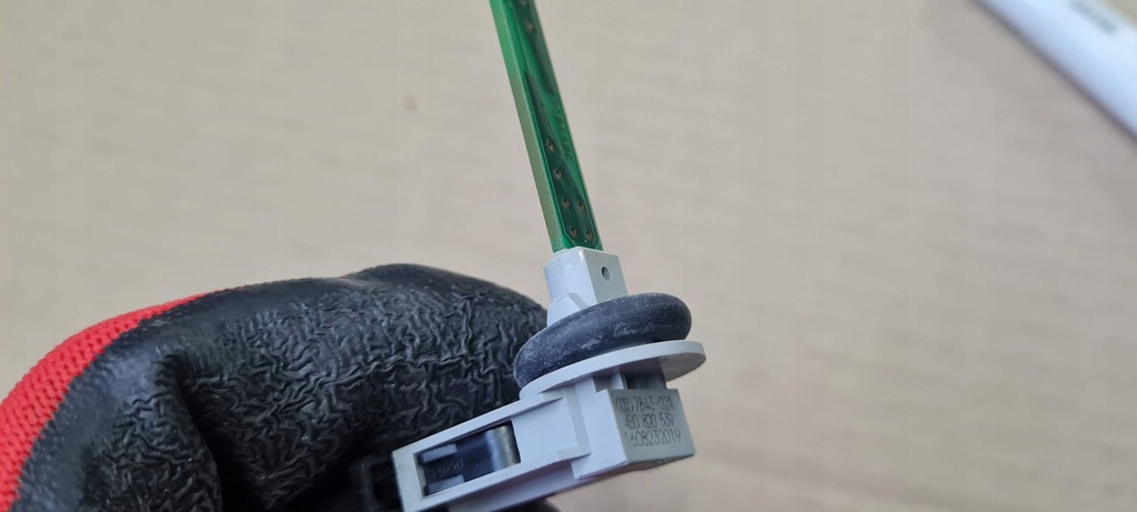 фото №12, Sq8 4m rsq8 q8 датчик температуры внутренней 24r 4b0820539 sq7 4m q7 q5