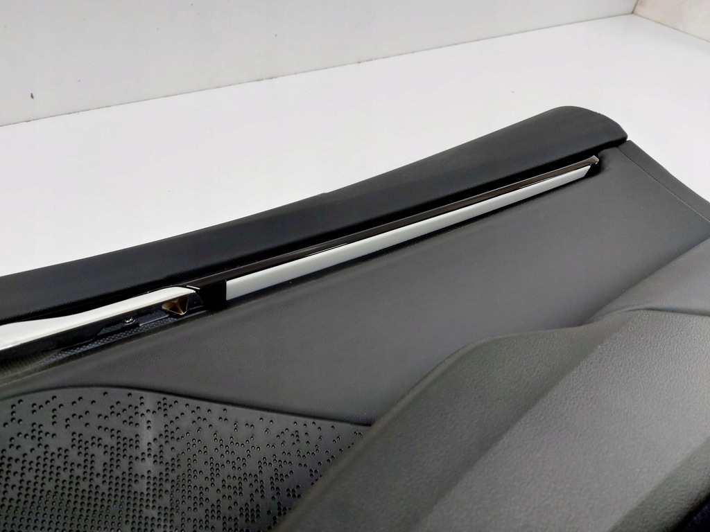 фото №7, Skoda enyaq 23r. обшивка обивка дверь правый перед 5lc867014e