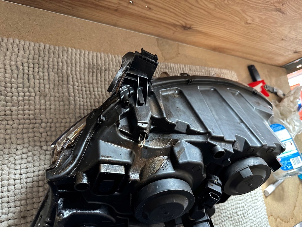 фото №11, Peugeot 208 12-15 правая лампа передний оригинальная