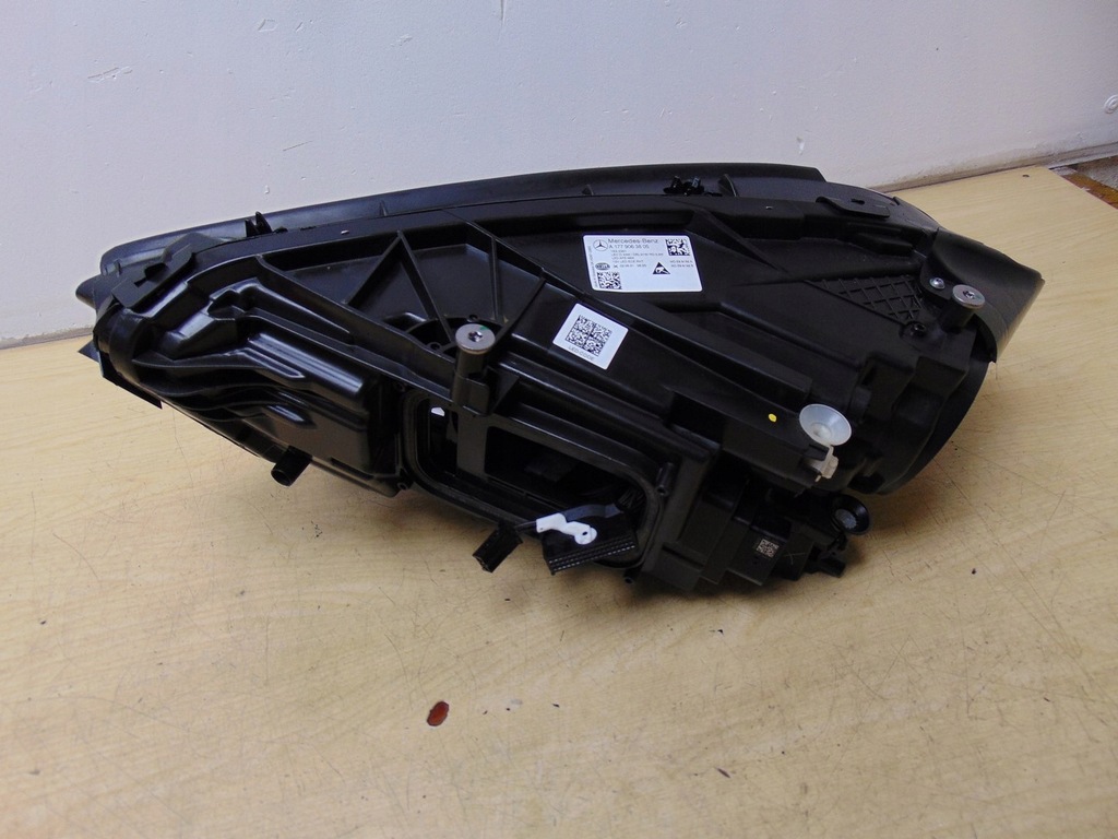 фото №10, Лампа права перед mercedes w177 europa a1779063805