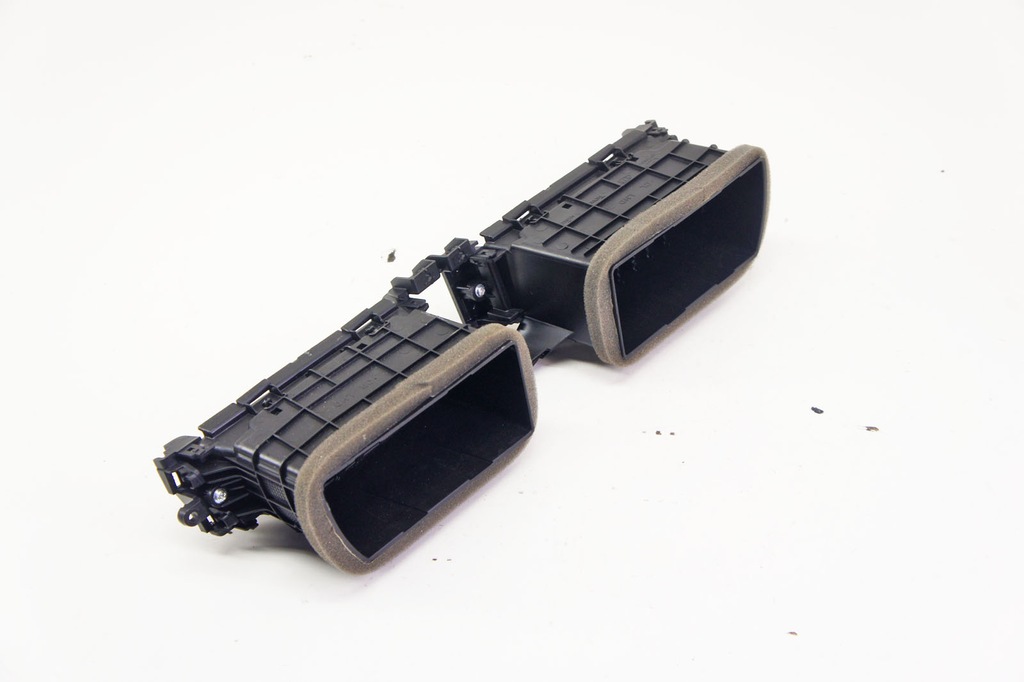 фото №5, Oj030 hyundai i20 iii решётка обдув перед