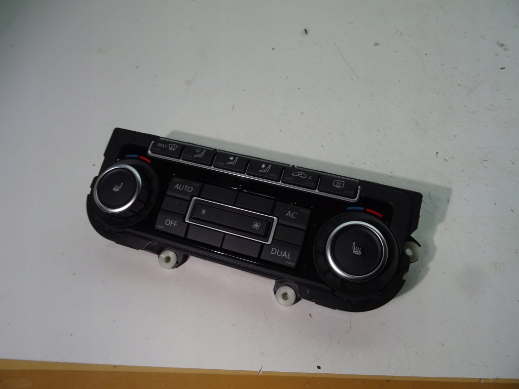 фото №1, Панель обдув кондиционера vw passat 5k0907044bt .