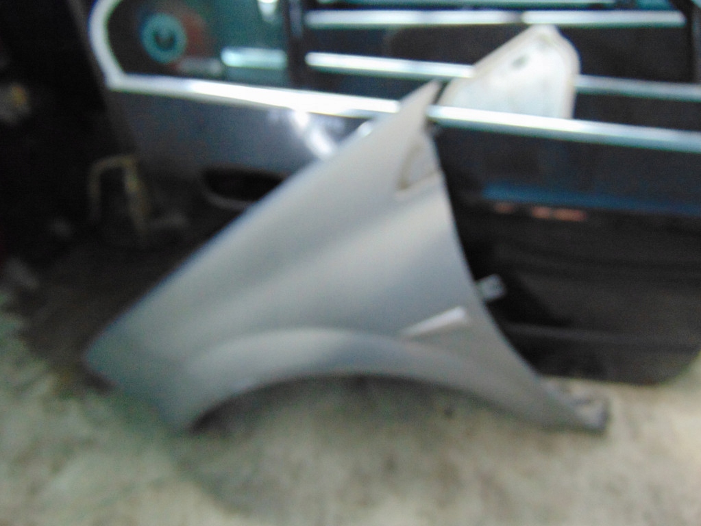 фото №1, Renault megane крила перед l