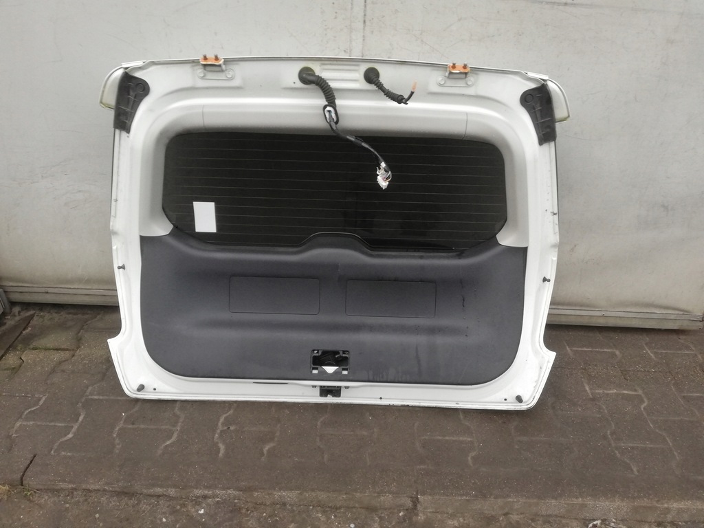 фото №3, Задняя крышка багажника toyota prius + iii 3 plus 2012-2015