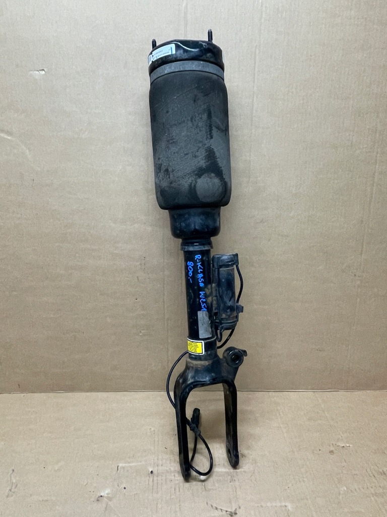 Mercedes r klasa амортизатор перед передний b4-lf1-z005a00 амортизатор Цена