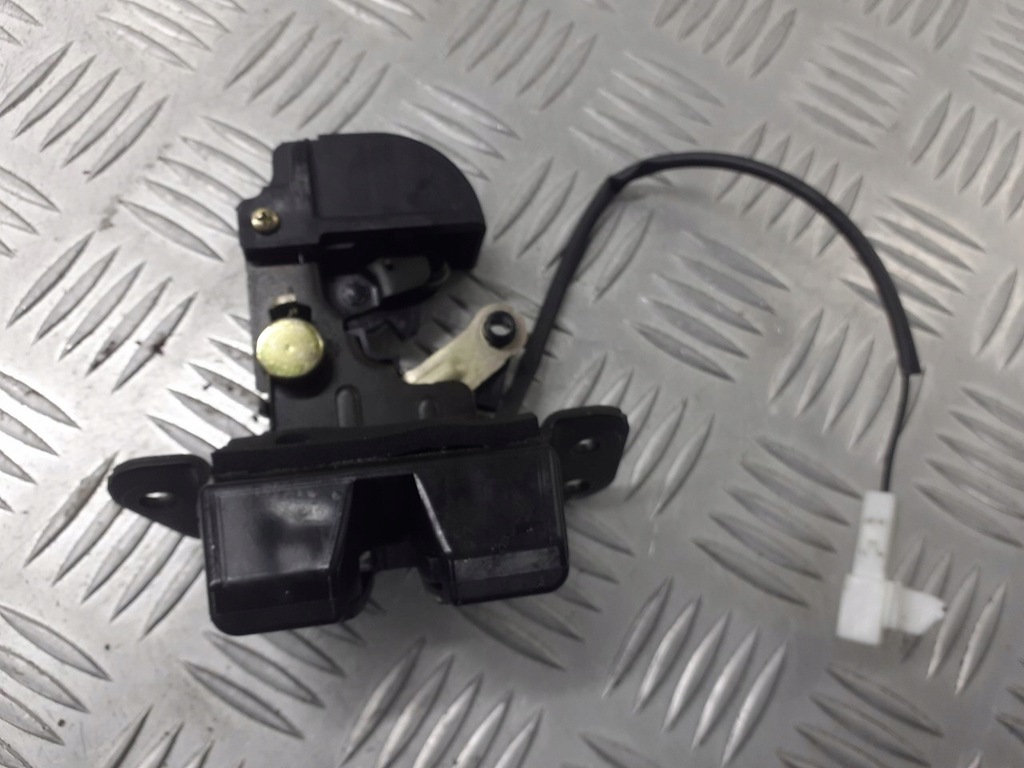 фото №1, Замок крышки багажника kia rio x