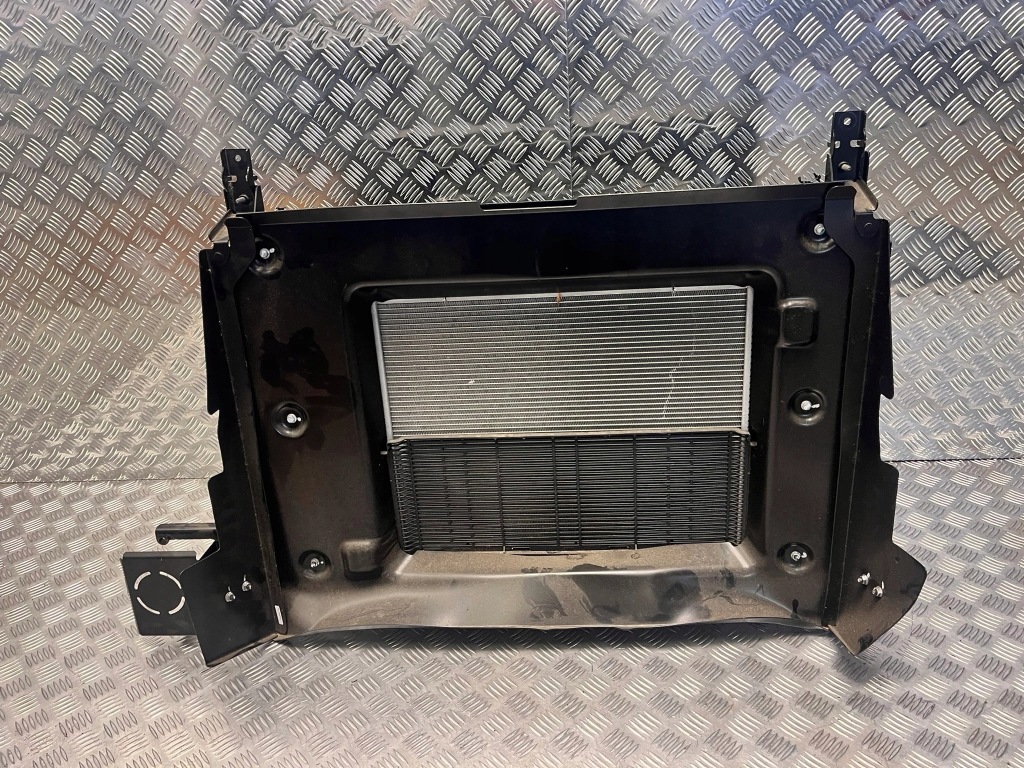 Купити Радіатор комплект вентилятор renault master iii 3 iv 4 z.e. e-tech