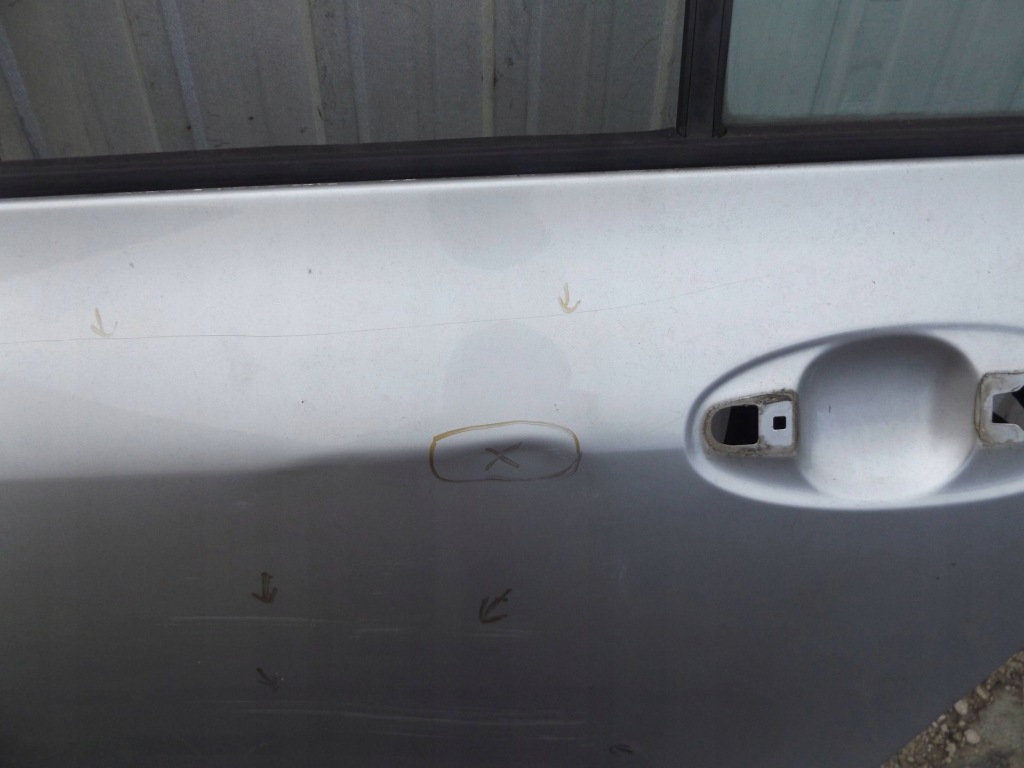 Yaris 2 двері лівий задній Оригінал