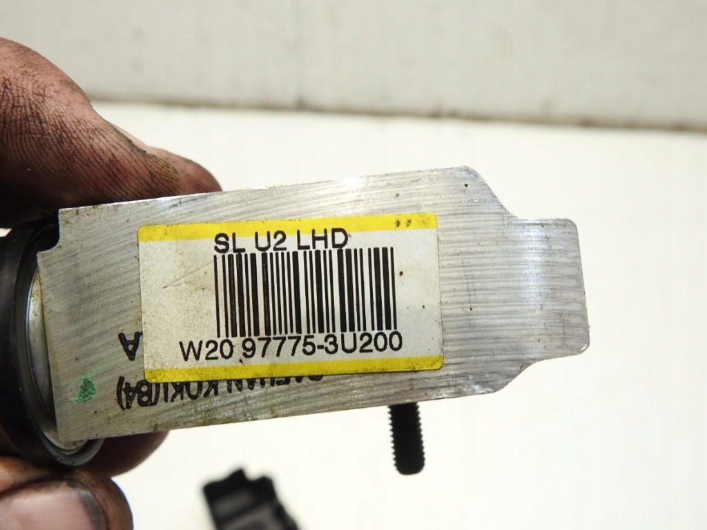 фото №7, Клапан расширительный кондиционера kia sportage iii 1.7 crdi 97775-3u200