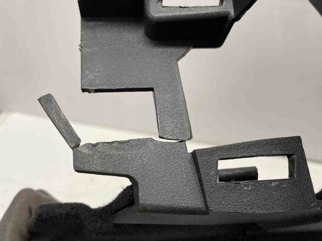 фото №11, Права оббивка багажника volvo xc60 31440674 2.0l бензиновий 180kw 2019