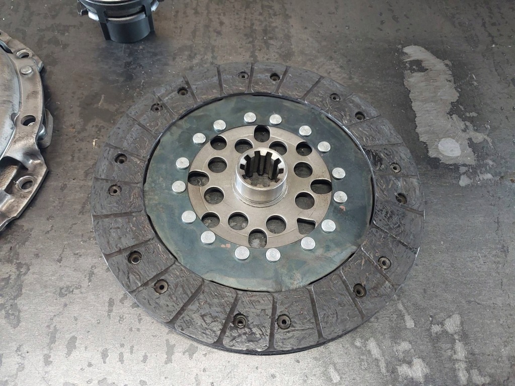 фото №8, Сцепление / комплект bmw 5 e39 523i m52b25 256s3 170km adb113004