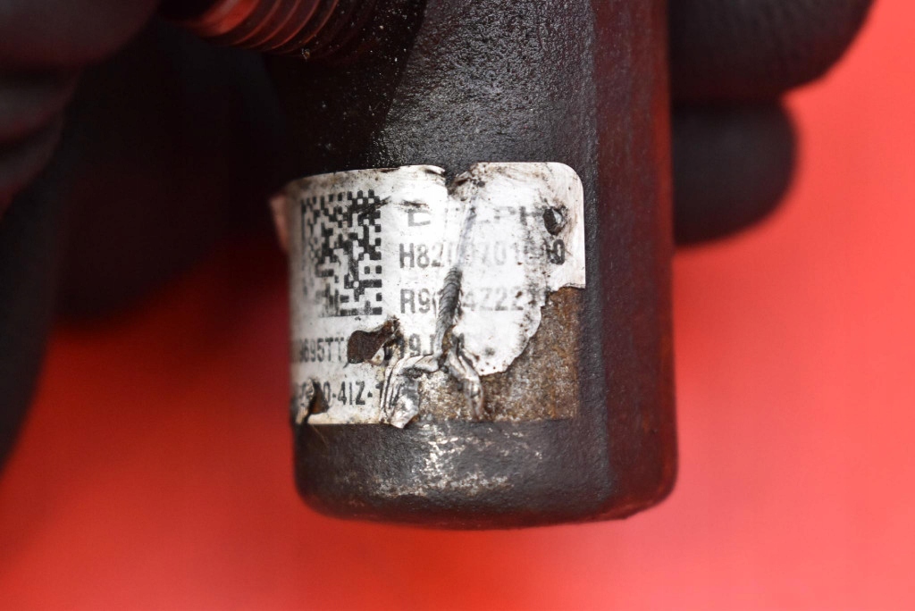 фото №11, Молдинг впрыскная 8200701680 nissan nv200 1 i 1.5 dci 90 km 09-21