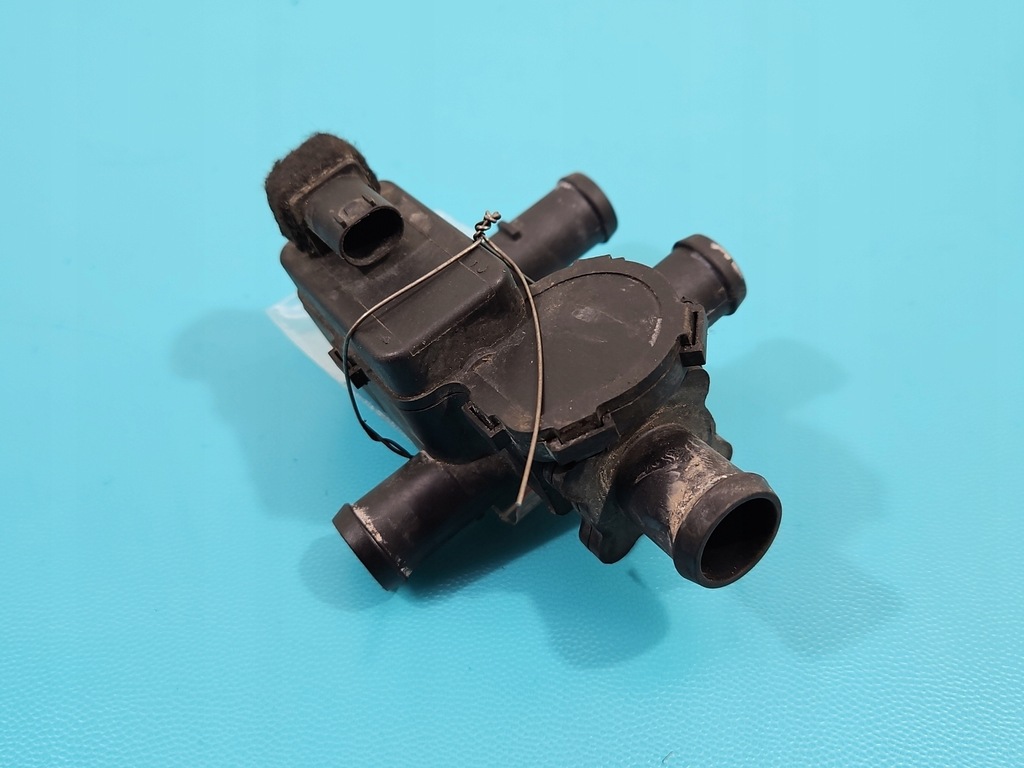 фото №1, Клапан mercedes w221 a2308300084 3.0 cdi