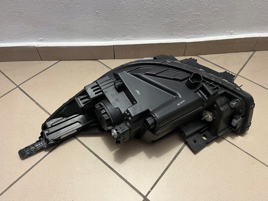 фото №16, Kia rio iv 4 17- лампа правая передняя перед