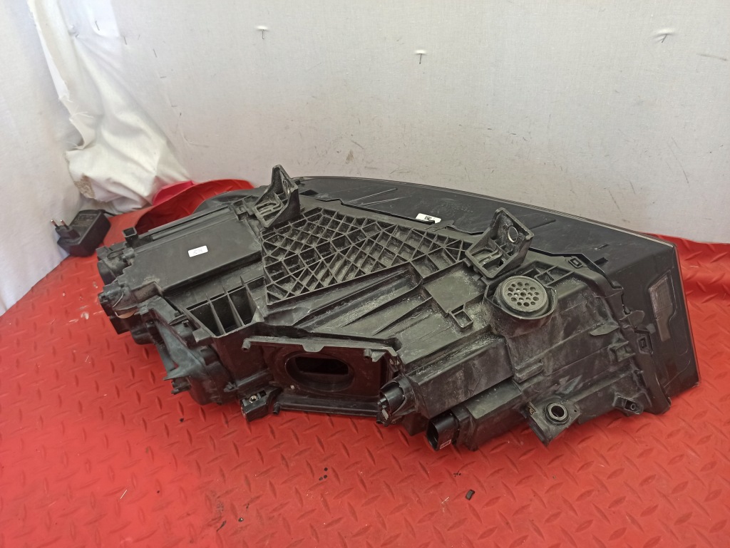 Audi q7 matrix led 4m 4m0 nie-klejona оригинал  хорошее состояние европа  гибрид фара правый Доставка