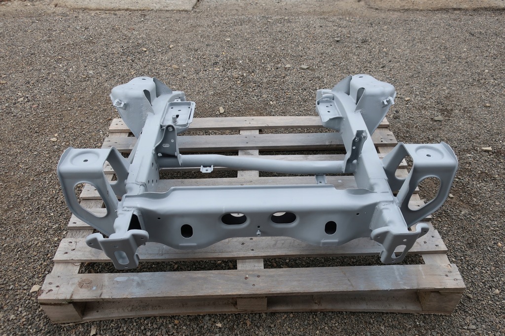 фото №1, Рама балка suzuki jimny 2004r