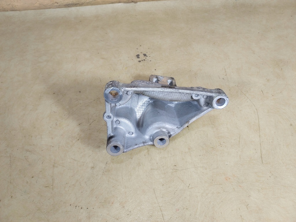 фото №4, Accord vii 2.4 кронштейн двигателя