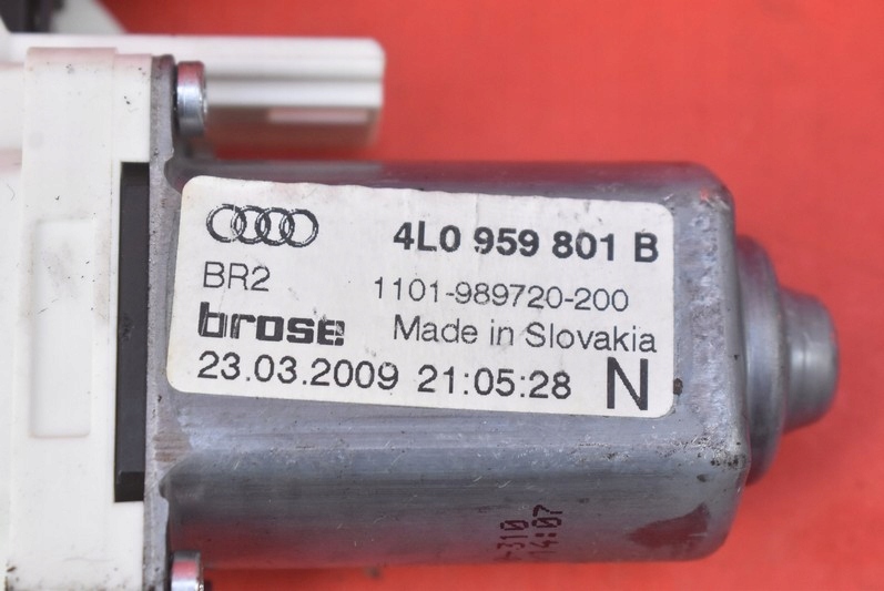 фото №7, Підйомник скло лівий задня 4l0839461 audi q7 4l 05-09