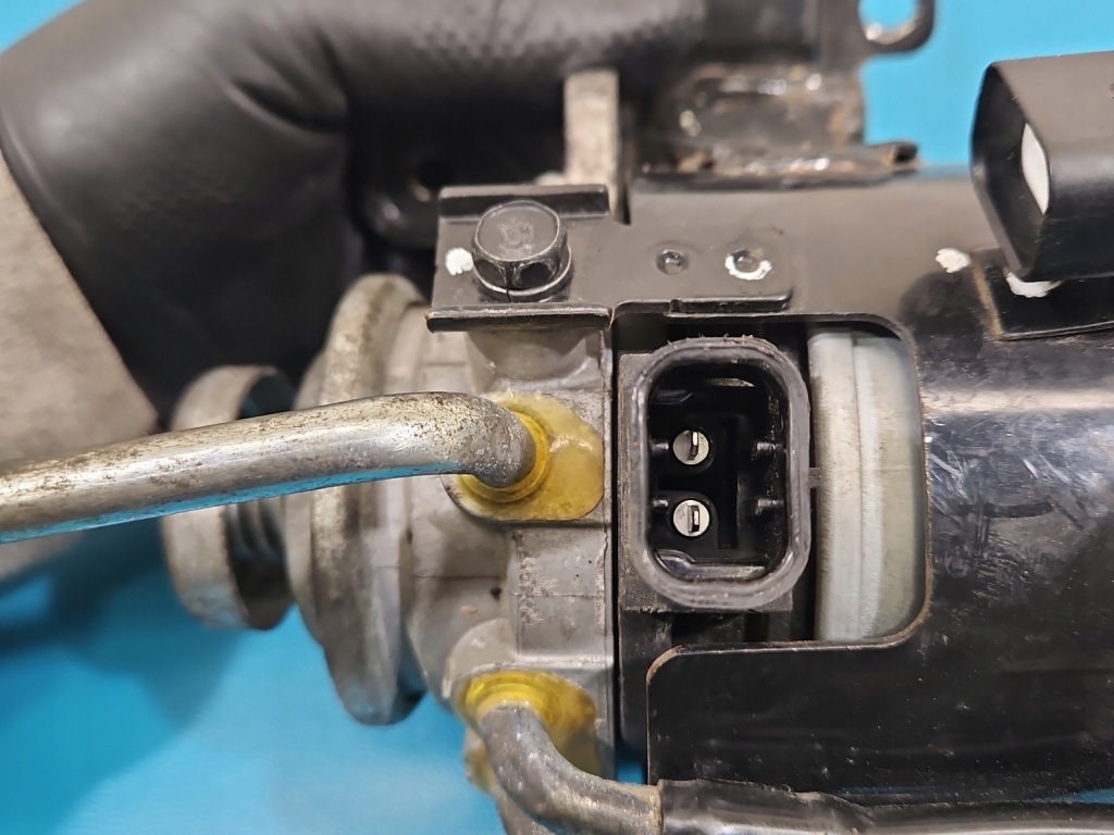 Корпус фільтра пального kia ceed ii 12-18 1.6 crdi Зі Шроту